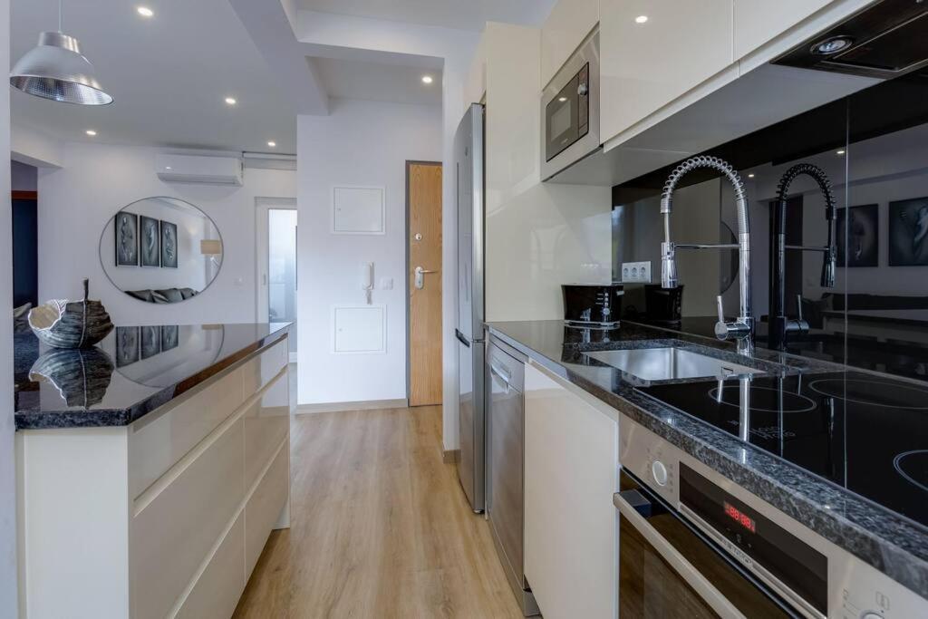 Yollaapartment Лагуш Экстерьер фото